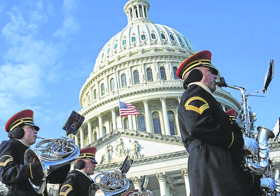 Ensayo de la banda militar frente al Capitolio de cara a la investidura de Trump.