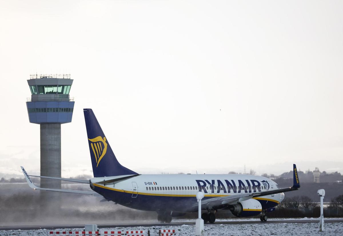 Ryanair eliminará 12 rutas este verano en España y cesará su actividad en Jerez y Valladolid