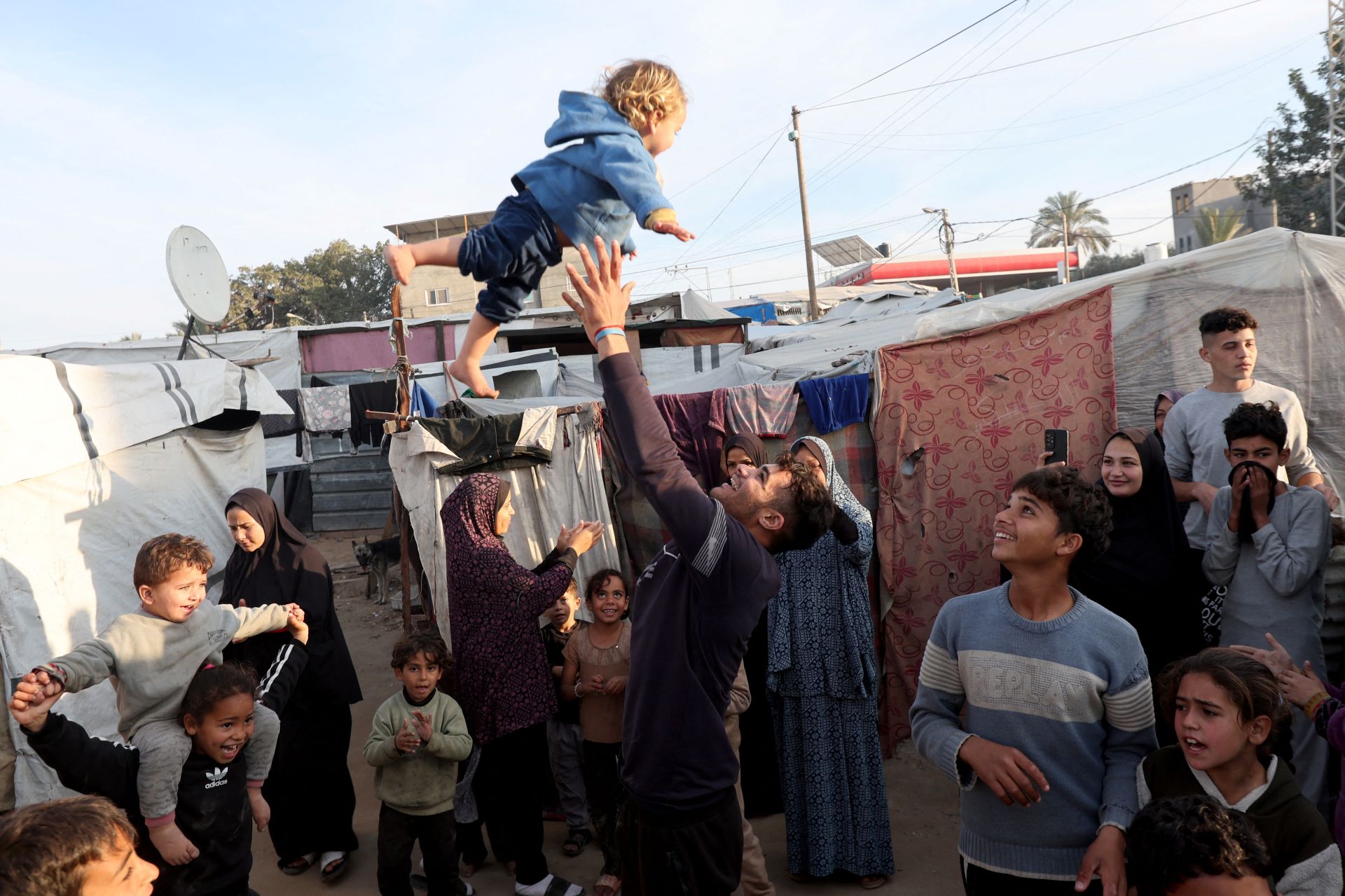 El primer día de tregua en Gaza, en imágenes