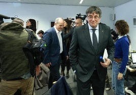 Carles Puigdemont tras su rueda de prensa en Bruselas del viernes.