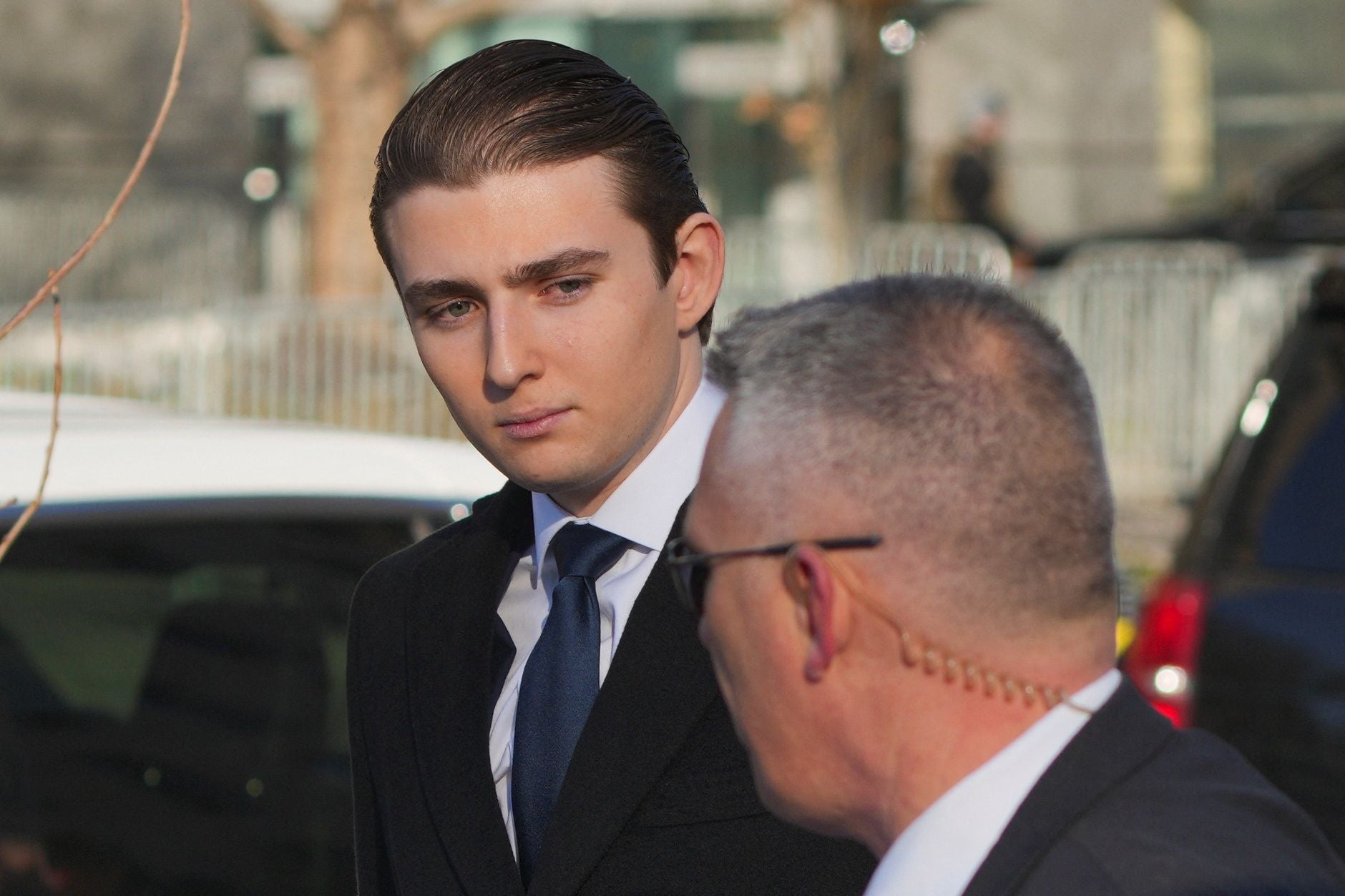 Barron Trump llegando a la iglesia de St. John.