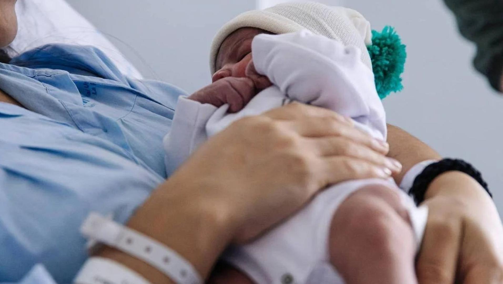 İspanya'da öncü karar: Mahkeme, bekar bir annenin, kızının doğumu için 32 haftalık izinden yararlanma hakkını tanıdı