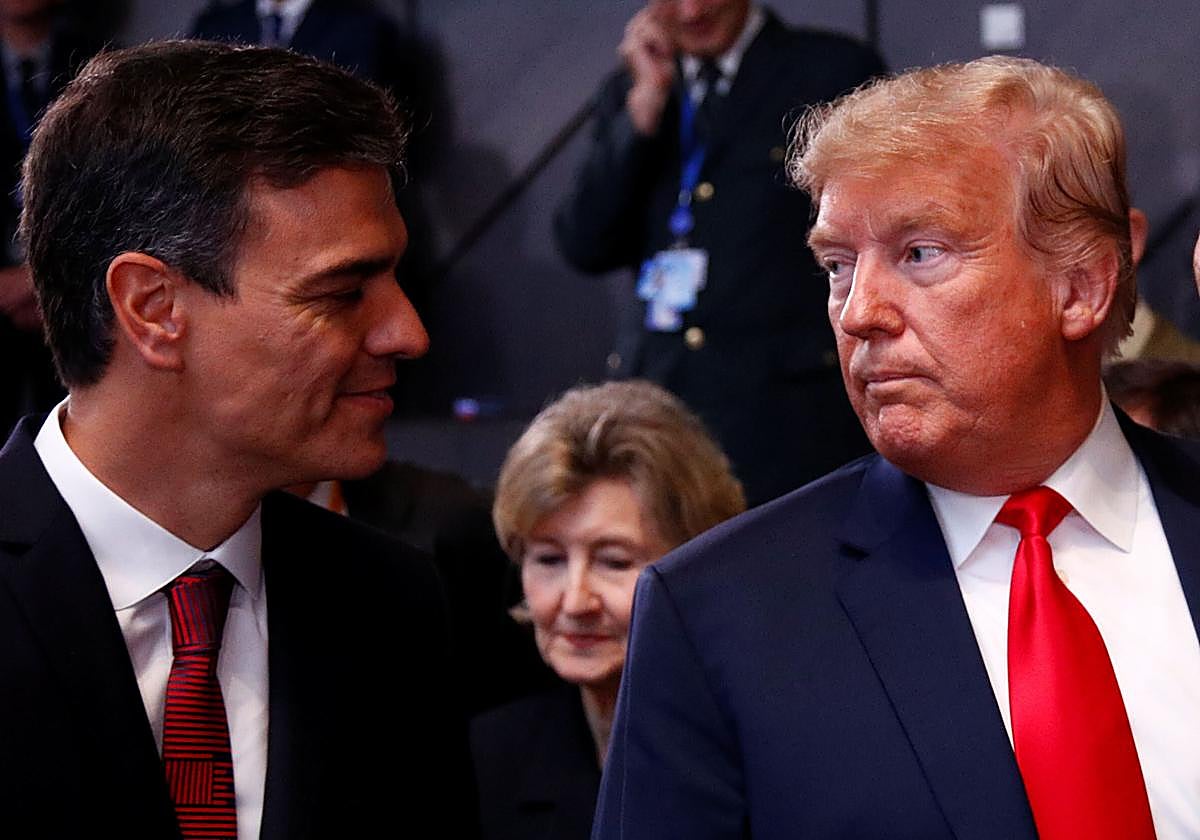 Pedro Sánchez with Donald Trump, in 2021