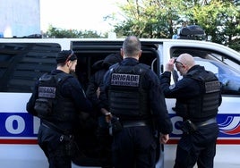 Miembros de la Policía francesa durante una operación contra el narcotráfico en el sur del país.