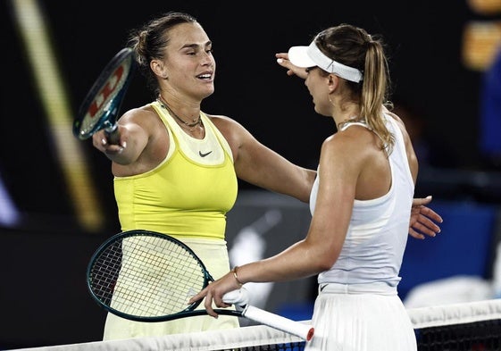 Sabalenka y Badosa, tras el partido.