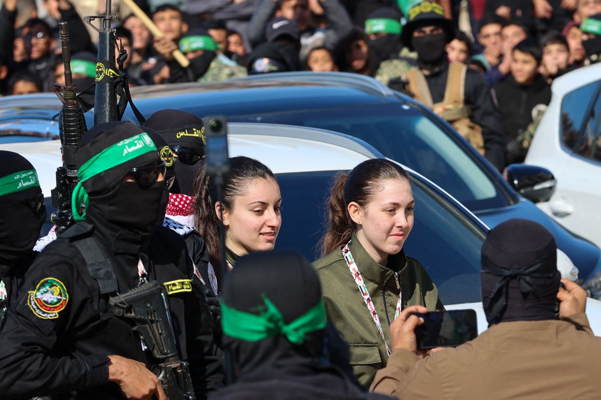 Así ha sido la festiva liberación de las soldados israelíes