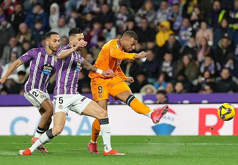 El 'hat-trick' de Mbappé en la victoria del Real Madrid en Valladolid