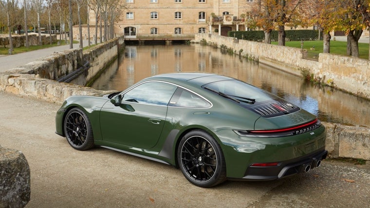 Porsche 911 Cuarenta Edition