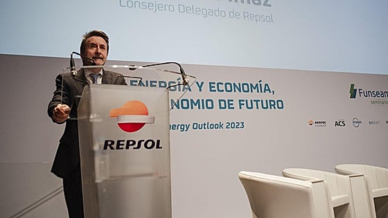 Repsol invertirá 800 millones en una 'ecoplanta' en Tarragona tras decaer el 'impuestazo'