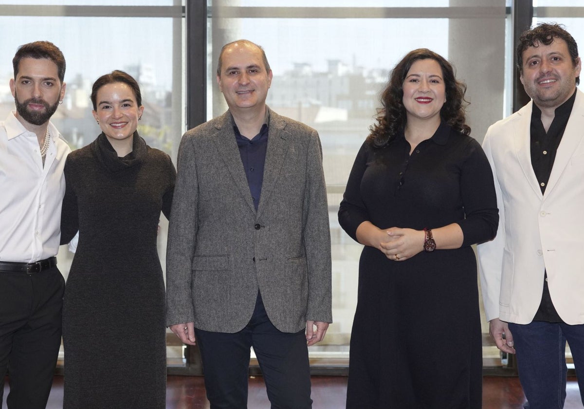 Rafael Villalobos, Natalia Labourdette, Jesús Torres, Adriana González y Jordi Francés.