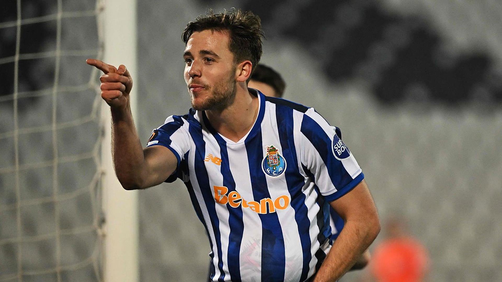 Nico González: City of the City in Winter Market