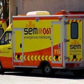 Una ambulancia del servicio de emergencia de Barcelona.