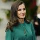 La reina Letizia repite el vestido con el color de primavera que mejor sienta en el Día Mundial Contra el Cáncer