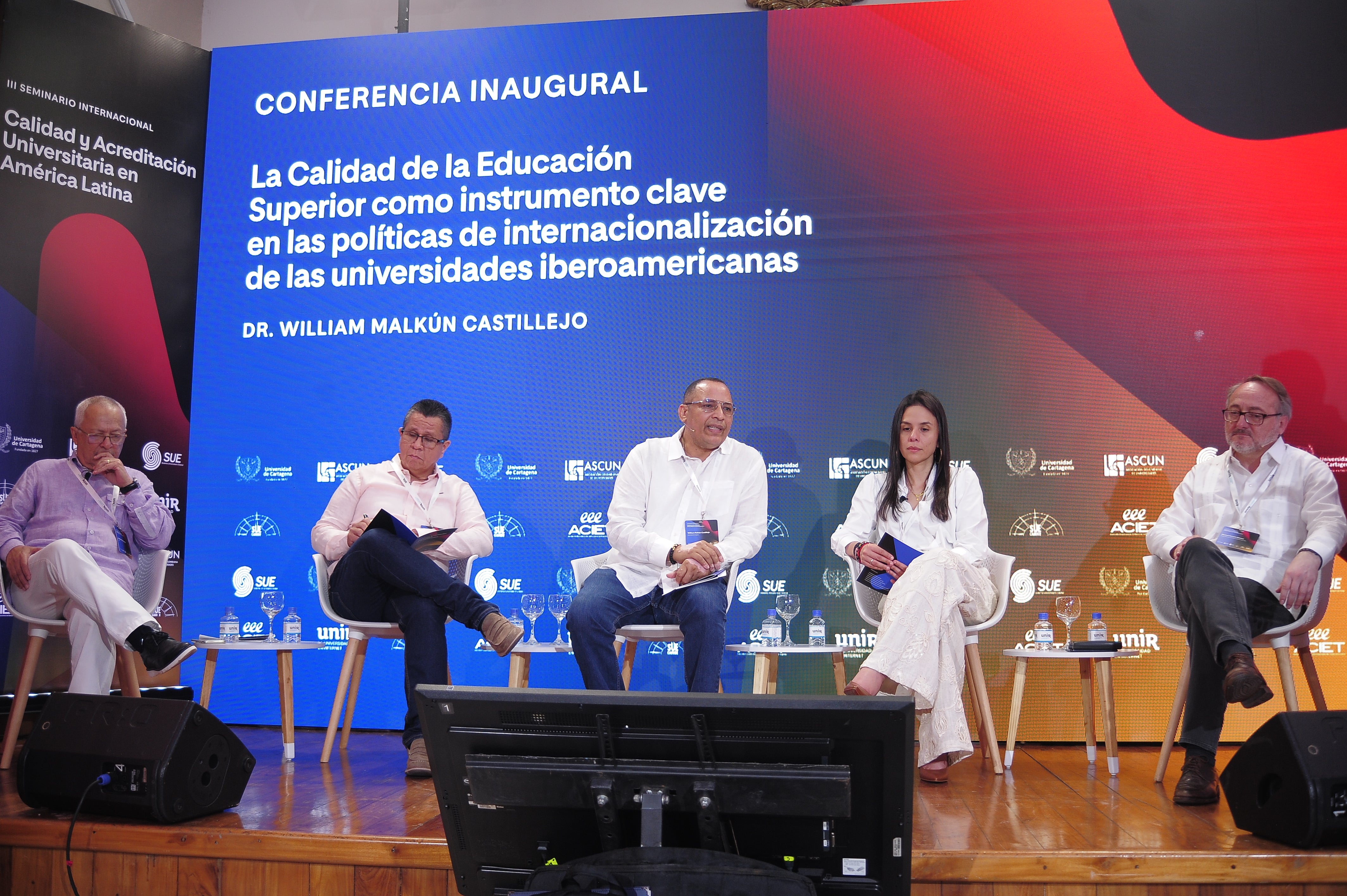 Ponencia del III Seminario Internacional sobre Calidad y Acreditación Universitaria en América Latina, organizado por UNIR y la Universidad de Cartagena.