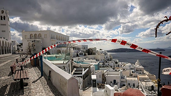 Grecia declara la emergencia en Santorini tras más de 8.000 terremotos