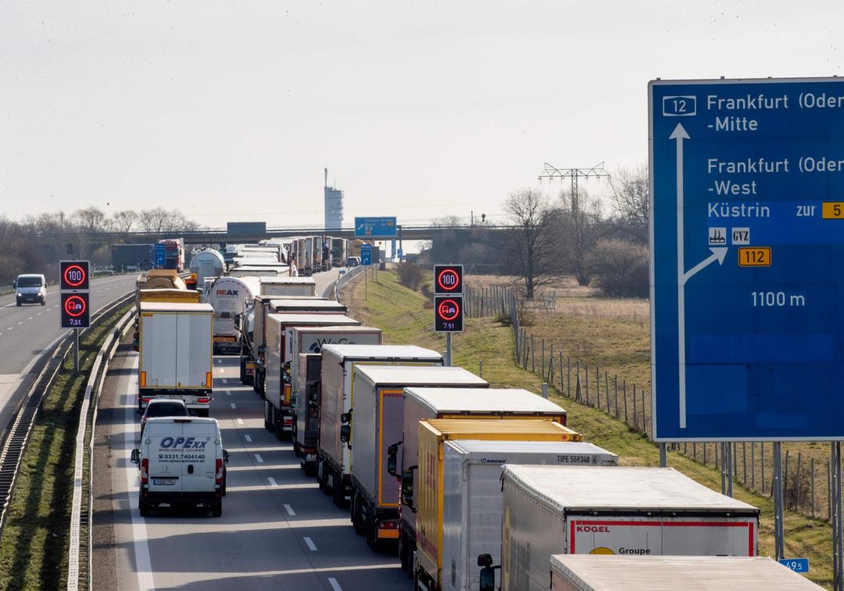 Los alemanes conducen con prudencia pese a ser los únicos en el mundo con autopistas sin límite de velocidad