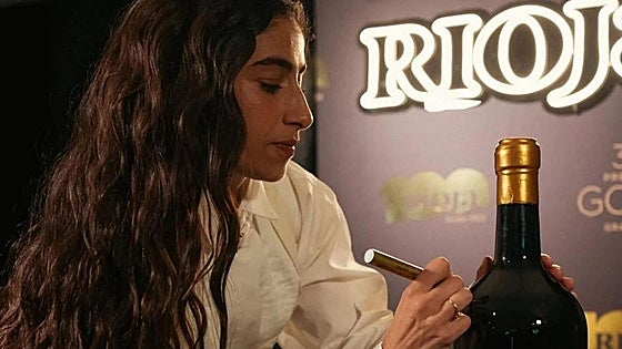 RNE tenía las dos botellas de Rioja perdidas «por error»