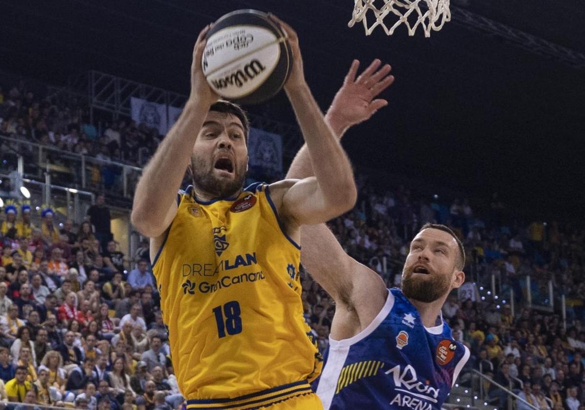 Mike Tobey, líder de la victoria del Gran Canaria ante el Valencia.