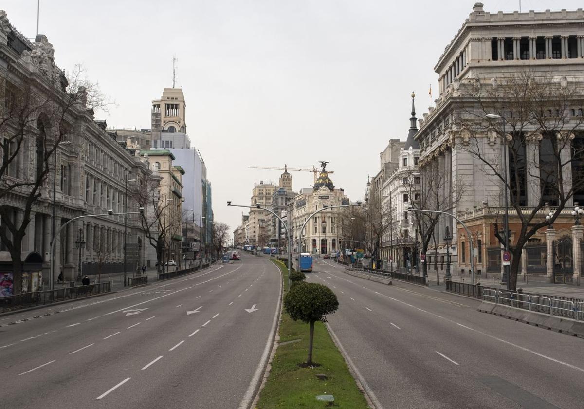 Estampas insólitas. Imagen de la calle Alcalá con Gran Vía