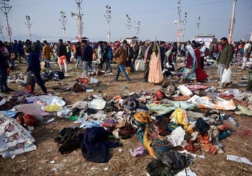 Al menos 18 muertos en una estampida en una estación de tren de India