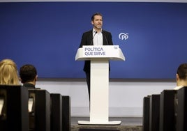 Sémper, durante la rueda de prensa posterior a la reunión del Comité de dirección del PP, este lunes.