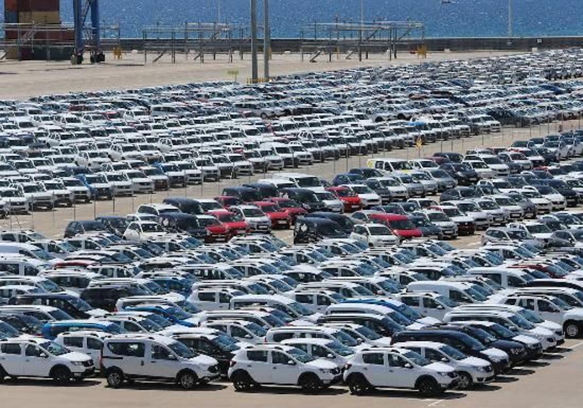 La producción de coches en España se desploma un 27% en un «momento crítico» para el sector