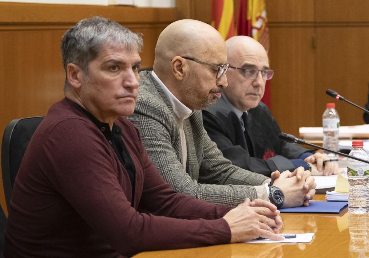 Los paparazzi Gustavo González y Diego Arrabal en el juicio en la Audiencia de Barcelona por fotografiar a la presentadora Mariló Montero en topless.