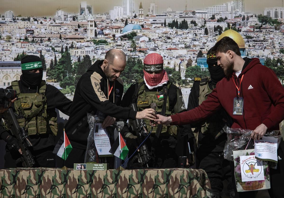 Hamás ofrece liberar a todos los rehenes a cambio de la retirada del ejército israelí