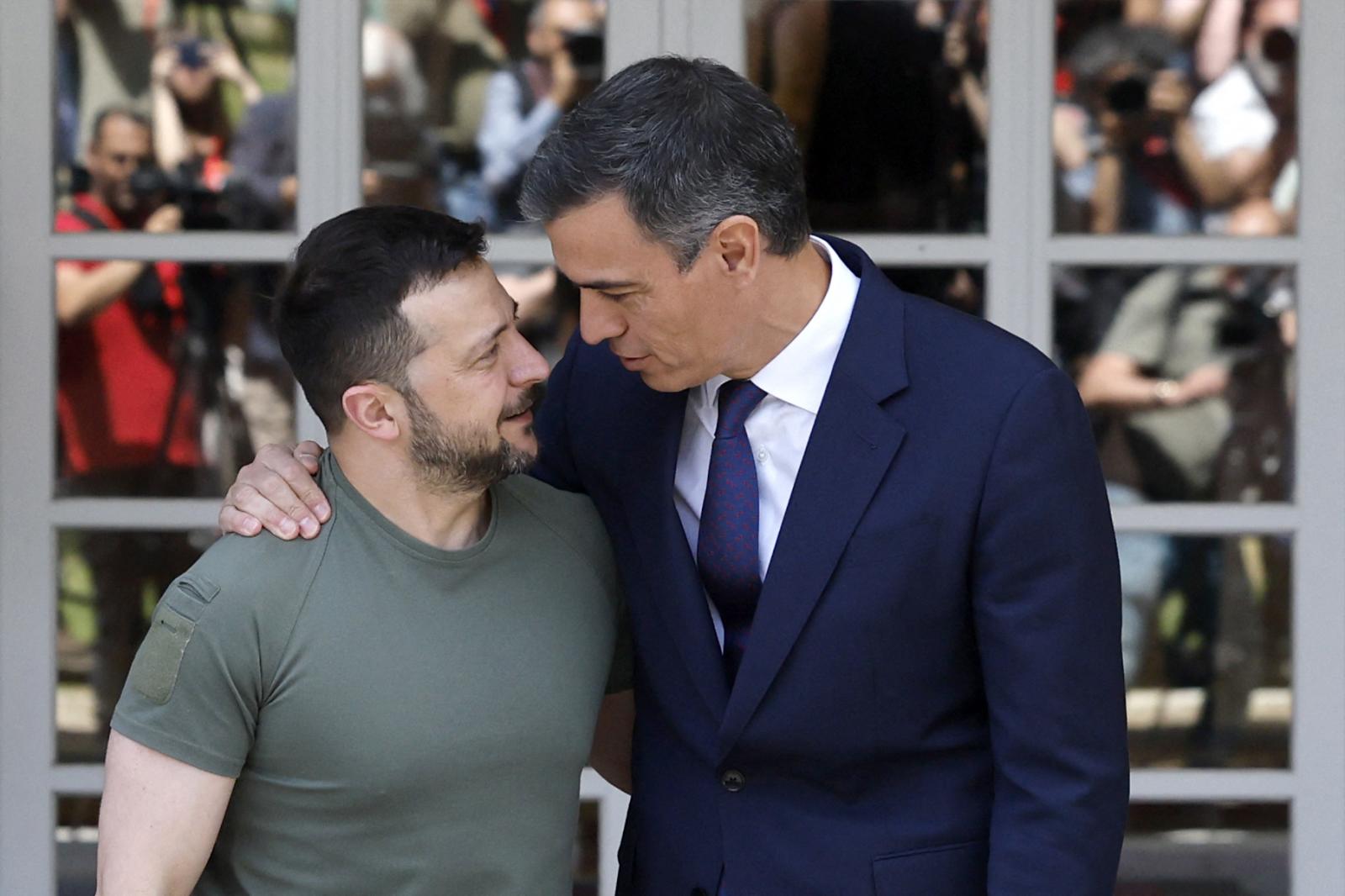 Volodymyr Zelenski y Pedro Sánchez, durante la visita a Madrid del presidente ucraniano en mayo de 2024