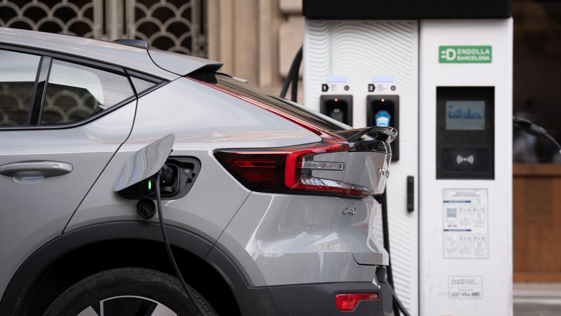 Hükümet elektrikli araba yardımının onayını geciktirmeye devam ediyor