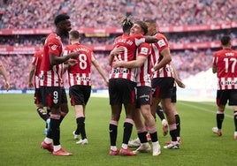 El Athletic arrasa al Valladolid y afianza la cuarta plaza