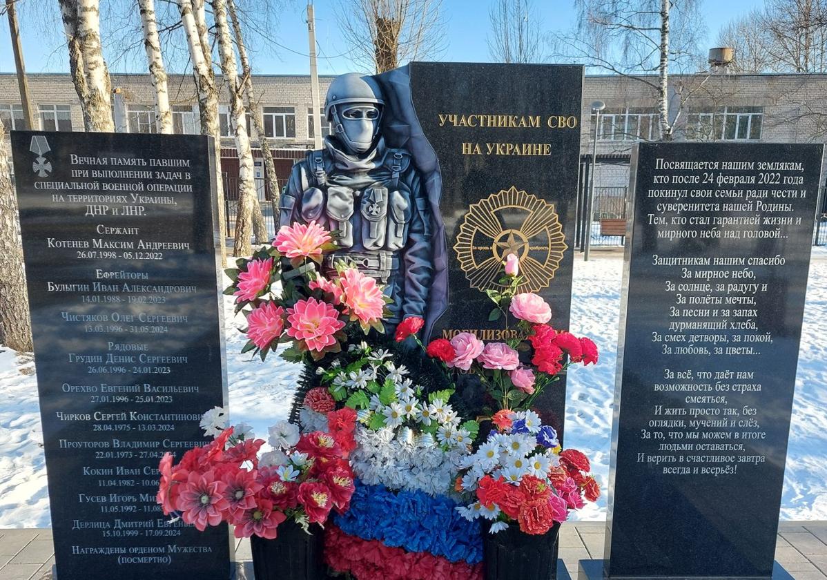 En el cementerio de los soldados caídos de Putin
