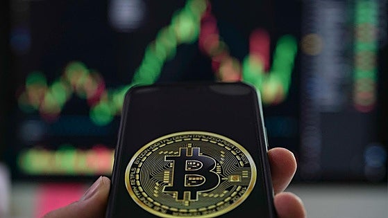 El bitcóin se desinfla y pierde los 90.000 dólares tras el hackeo de Bybit y la toma de beneficios
