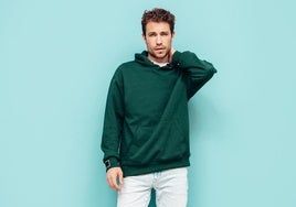 Sudaderas de marca para hombres que combinan estilo y comodidad