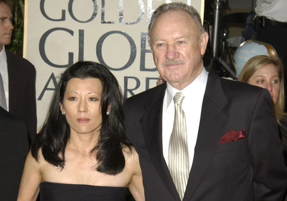 Los cadáveres de Gene Hackman y su esposa estaban en habitaciones distintas y junto a la mujer había un frasco de pastillas