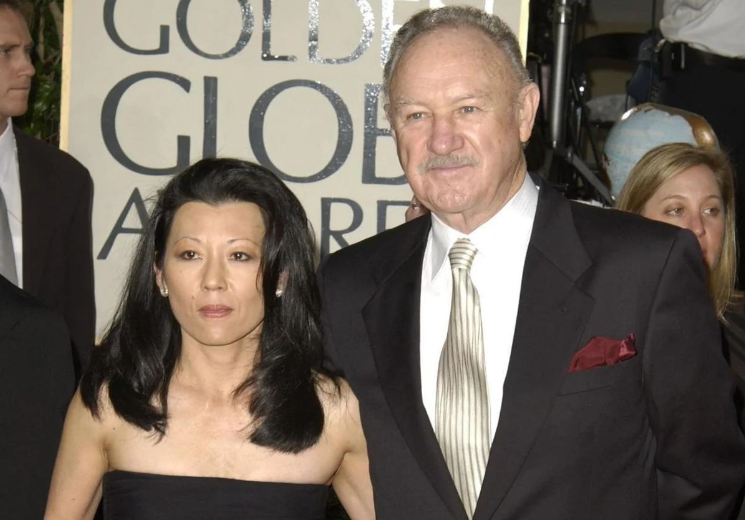 Los cadáveres de Gene Hackman y su esposa estaban en habitaciones distintas y junto a la mujer había un frasco de pastillas