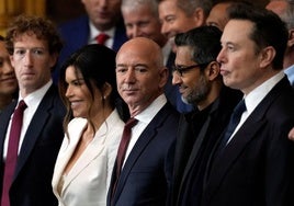 La intromisión del multimillonario Jeff Bezos sumerge al 'Washington Post' en una crisis de prestigio