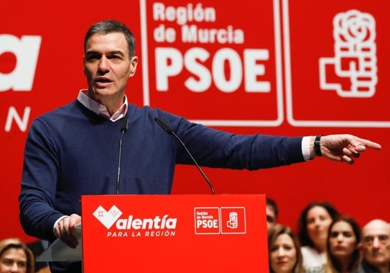 Pedro Sanchez durante la clausura este domingo del Congreso del PSOE de Murcia.