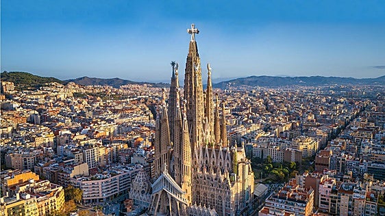 Las curiosidades de la Sagrada Familia que hoy visita el Papa, el templo más cerca del cielo