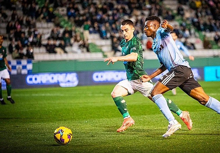 El Burgos hunde al Racing de Ferrol y se aleja del descenso
