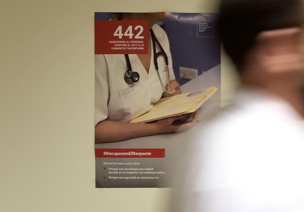 Cada diez horas un médico es agredido en España