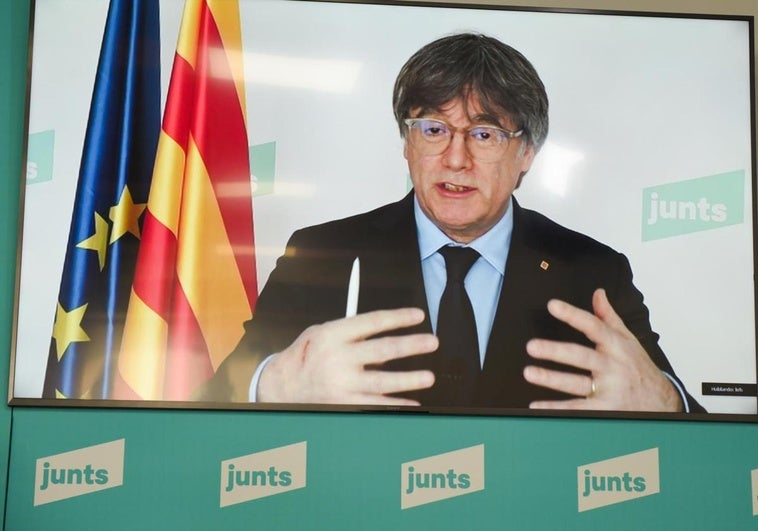 El presidente de Junts, Carles Puigdemont, durante una rueda de prensa, a 4 de marzo de 2024,