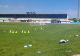 El árbitro de fútbol agredido por un padre en Burgos continúa hospitalizado