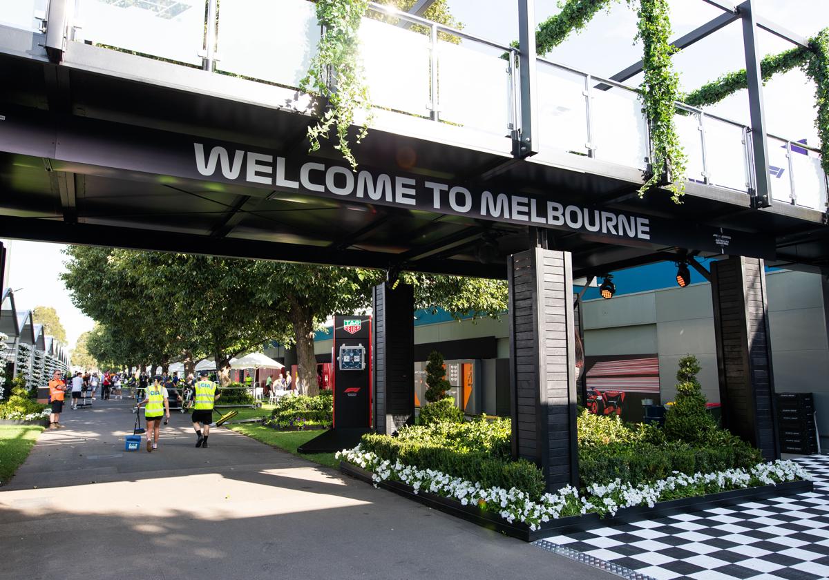 Acceso al paddock del circuito de Albert Park, sede del GP de Australia.