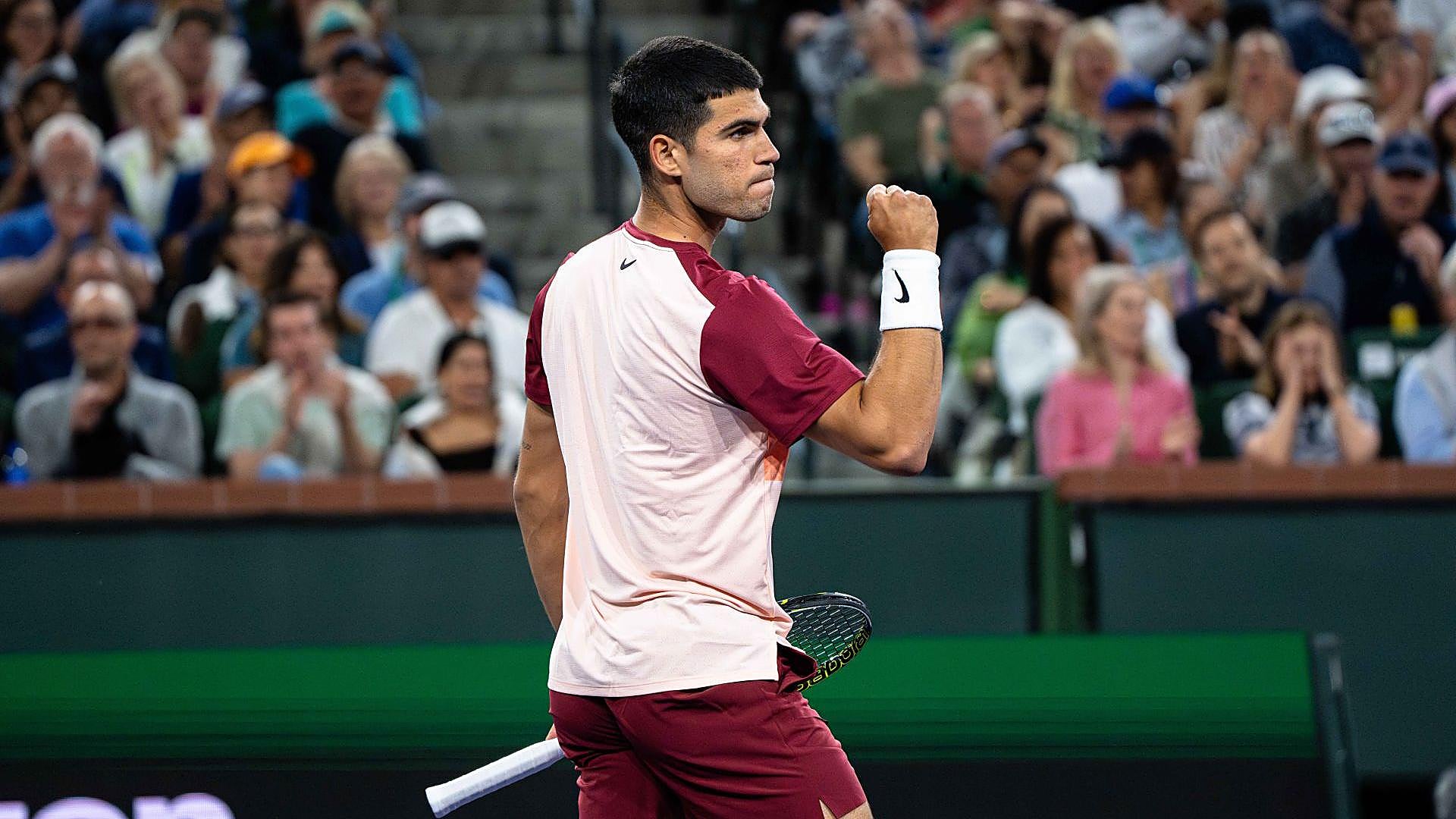 Carlos Alcaraz Thrills in Indian Wells Victory Over Dimitrov, Advances to Next Round