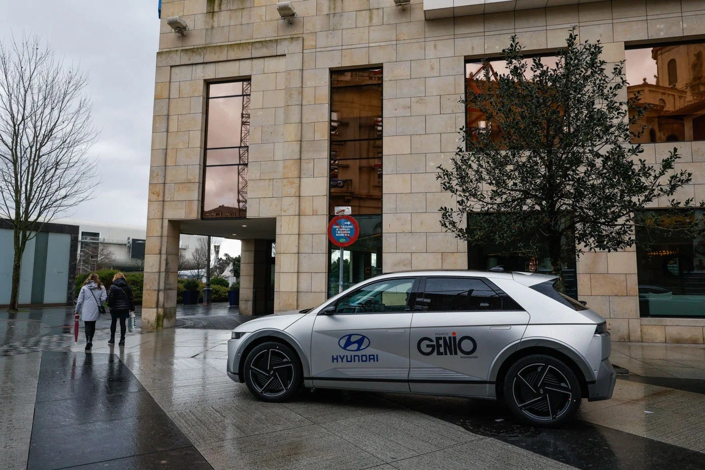 Un vehículo Hyundai, patrocinador de los Premios GENIO.