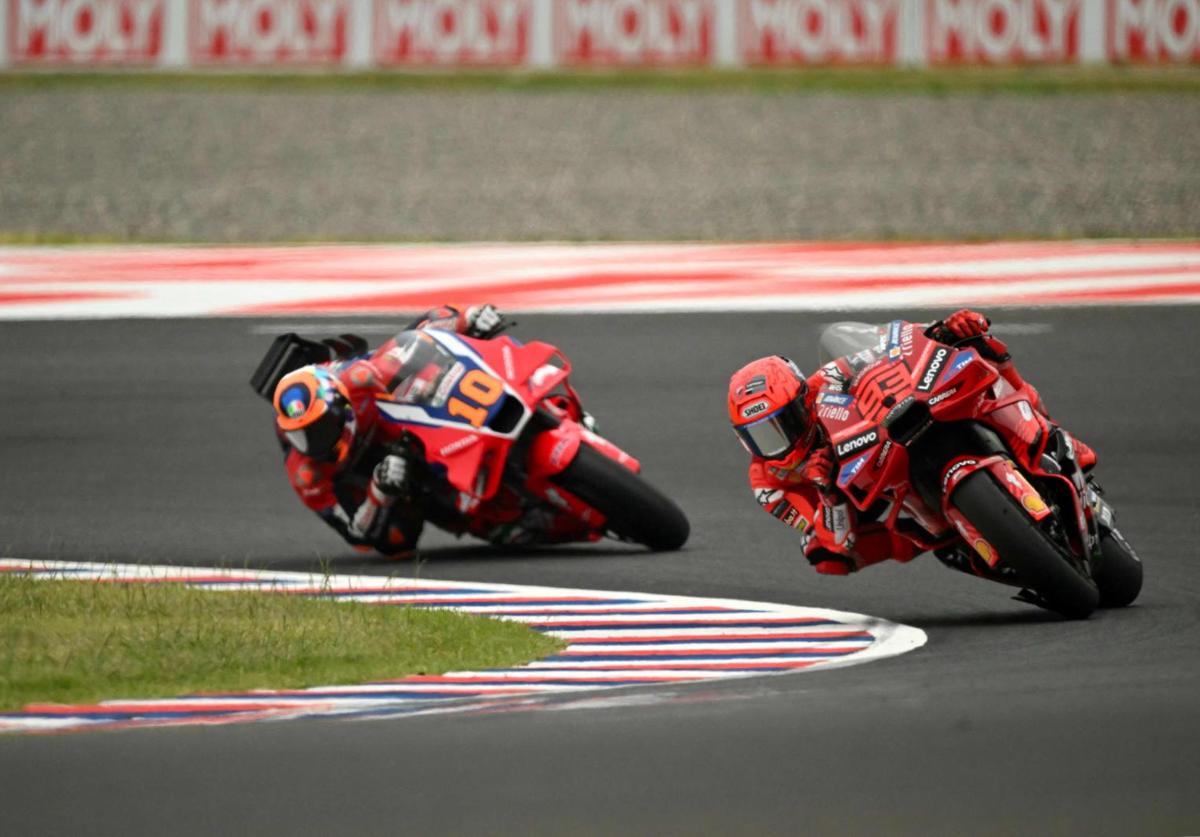 Marc Marquez y Luca Marini.