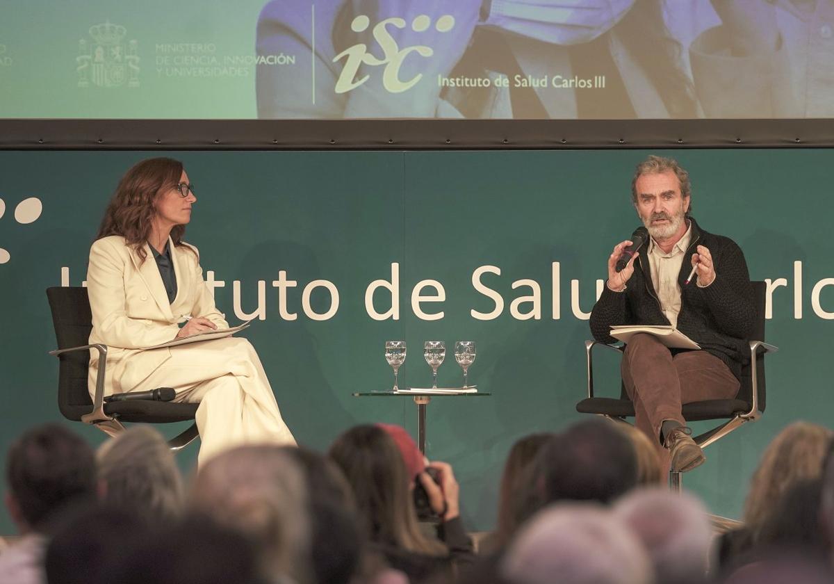 Mónica García y Fernando Simón, durante el acto de este viernes.