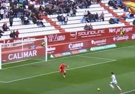 Dos goles y tres rojas marcan la victoria del Albacete contra el Málaga