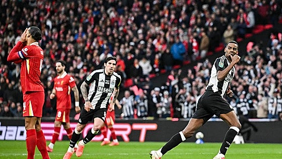 El Newcastle le quita al Liverpool la Carabao Cup